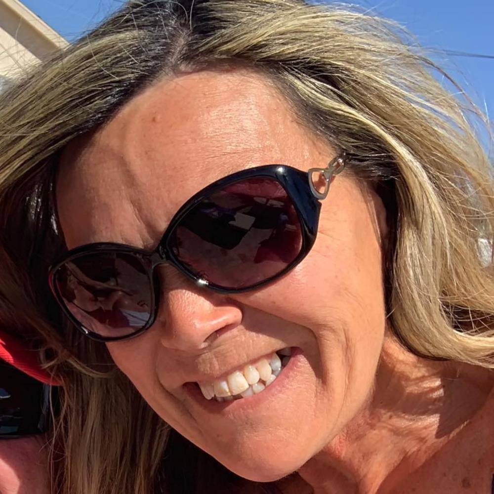 Meet your Posher, Deborah